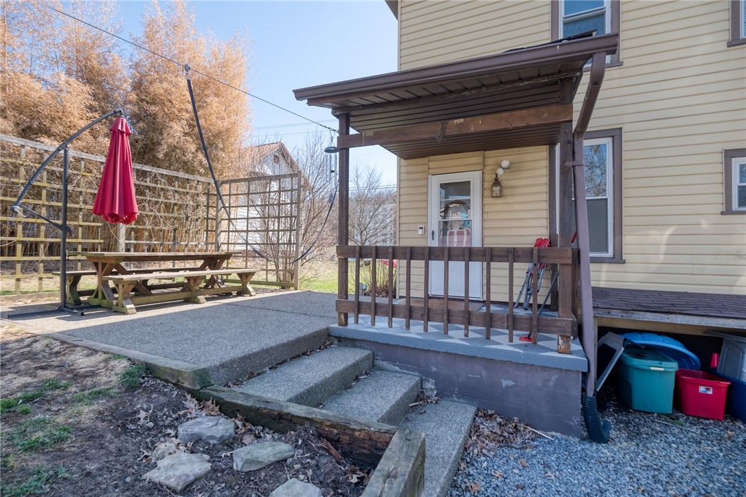 Mars Boro, Pennsylvania 16046, United States, 3 Bedrooms Bedrooms, ,1 BathroomBathrooms,Residential,Contingent,90925