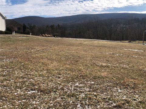 Photo of Lot 10 Wellington Drive, Uniontown, PA 15401 (MLS # 1737317)