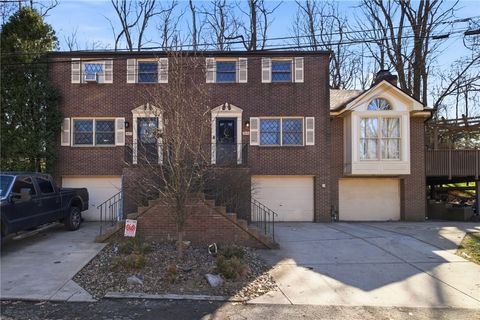 Photo of 307 Lancers Way, Pittsburgh, PA 15237 (MLS # 1747326)