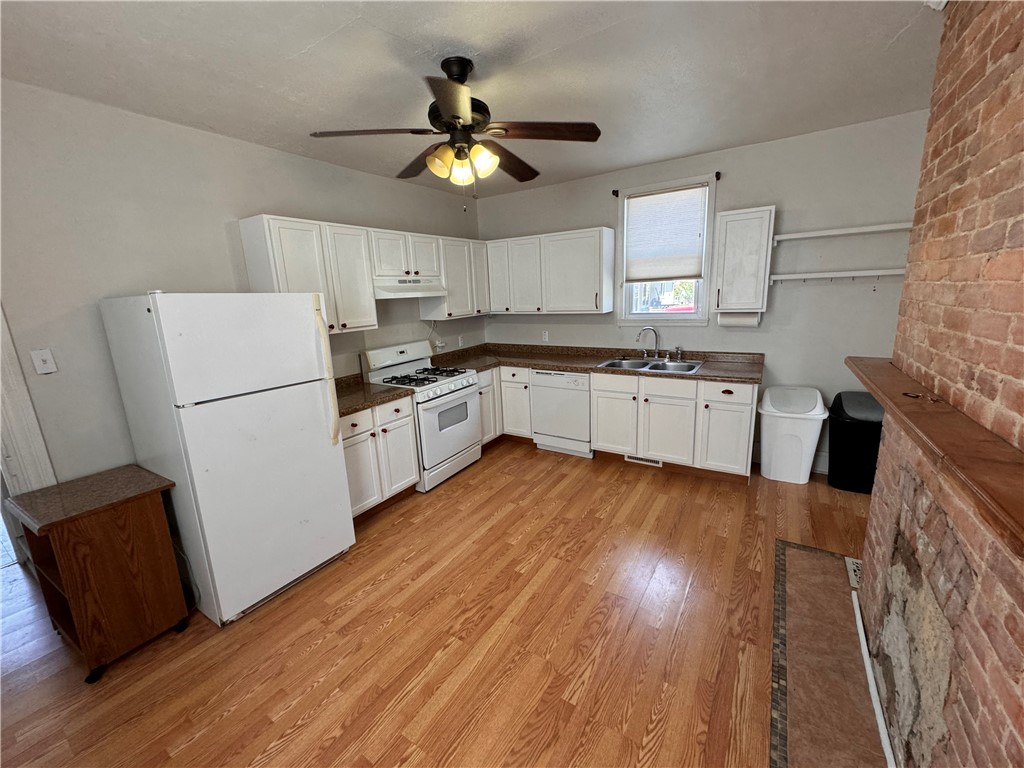 Carnegie, Pennsylvania 15106, United States, 3 Bedrooms Bedrooms, ,2 BathroomsBathrooms,Residential,Active,213541