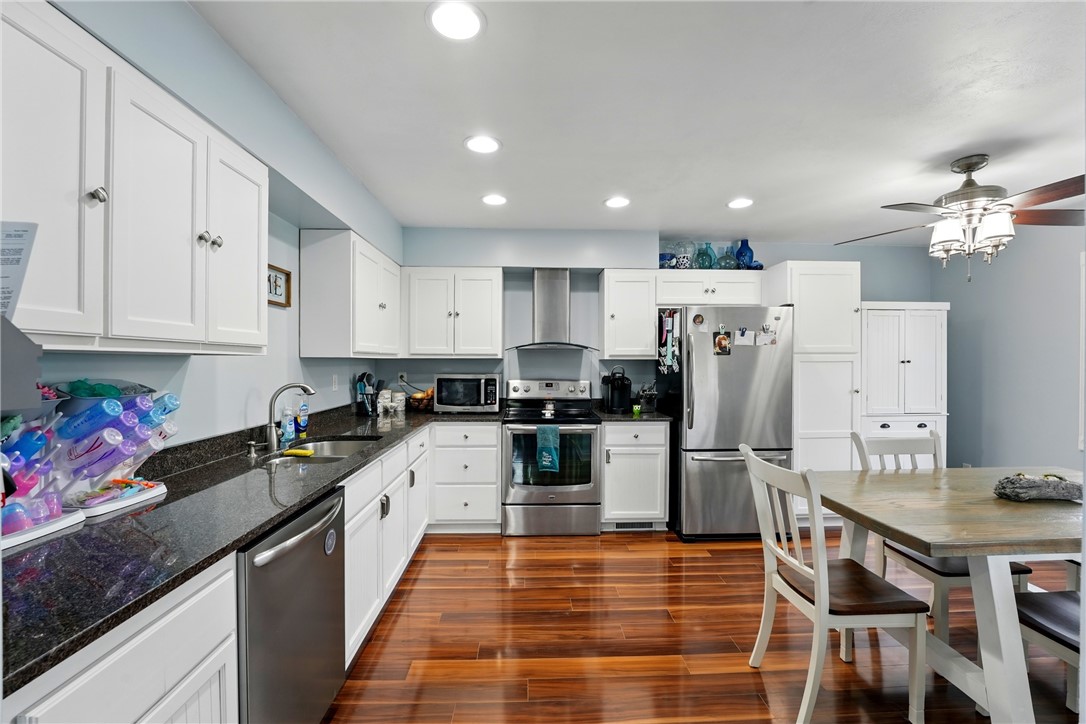 40 E Chestnut St, Fredonia, Pennsylvania image 3