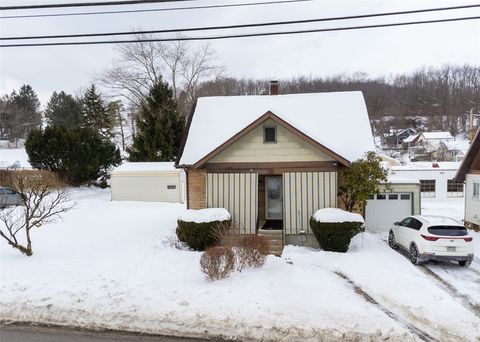 Photo of 1738/1740 Hancock Ave, Apollo, PA 15613 (MLS # 1739048)