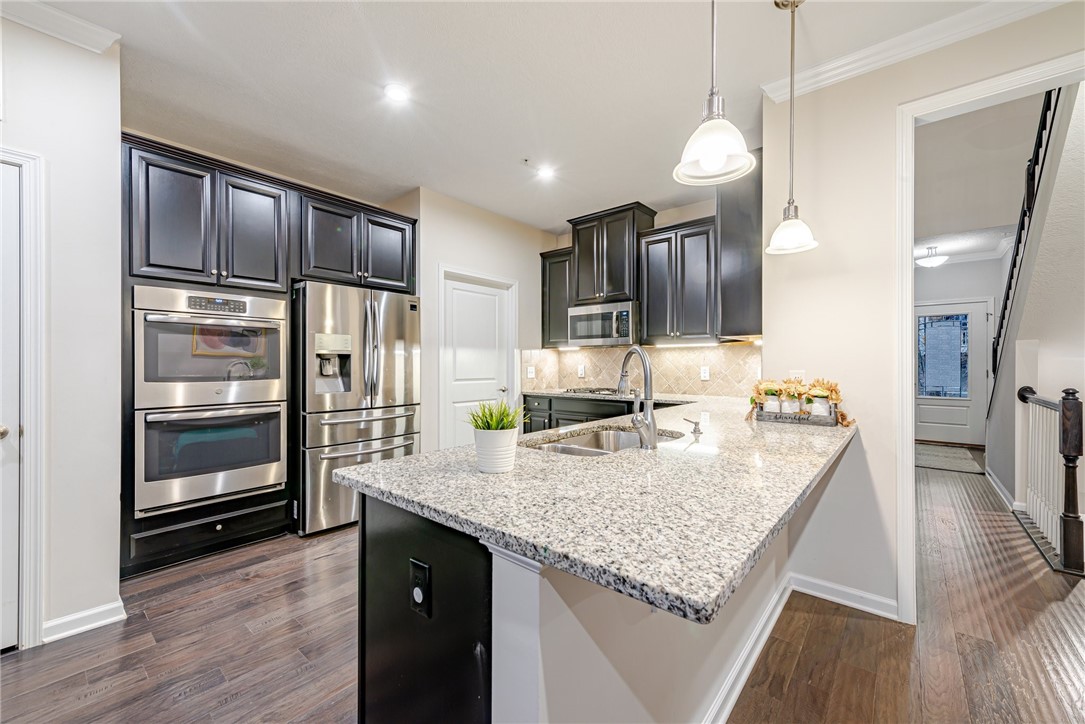 3053 Mahican Cir