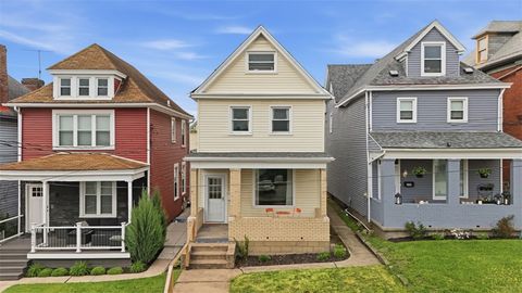 Photo of 610 Boggs Ave, Pittsburgh, PA 15211 (MLS # 1751379)