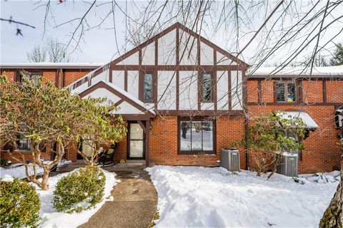 407 Sewickley Heights Dr Aleppo PA 15143