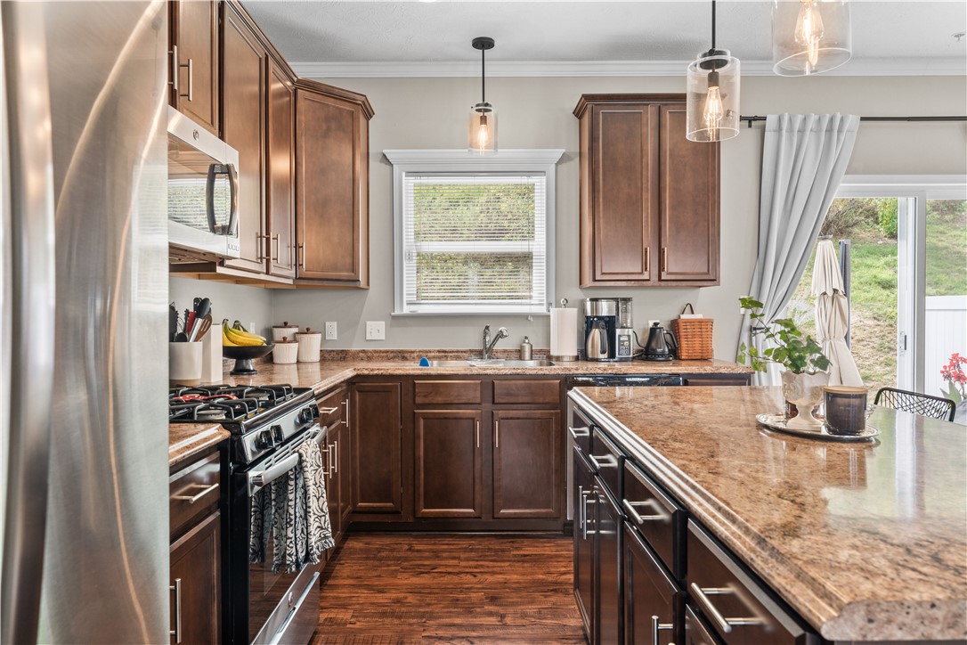 Jackson Twp, Pennsylvania 16037, United States, 3 Bedrooms Bedrooms, ,3 BathroomsBathrooms,Residential,Active,209342