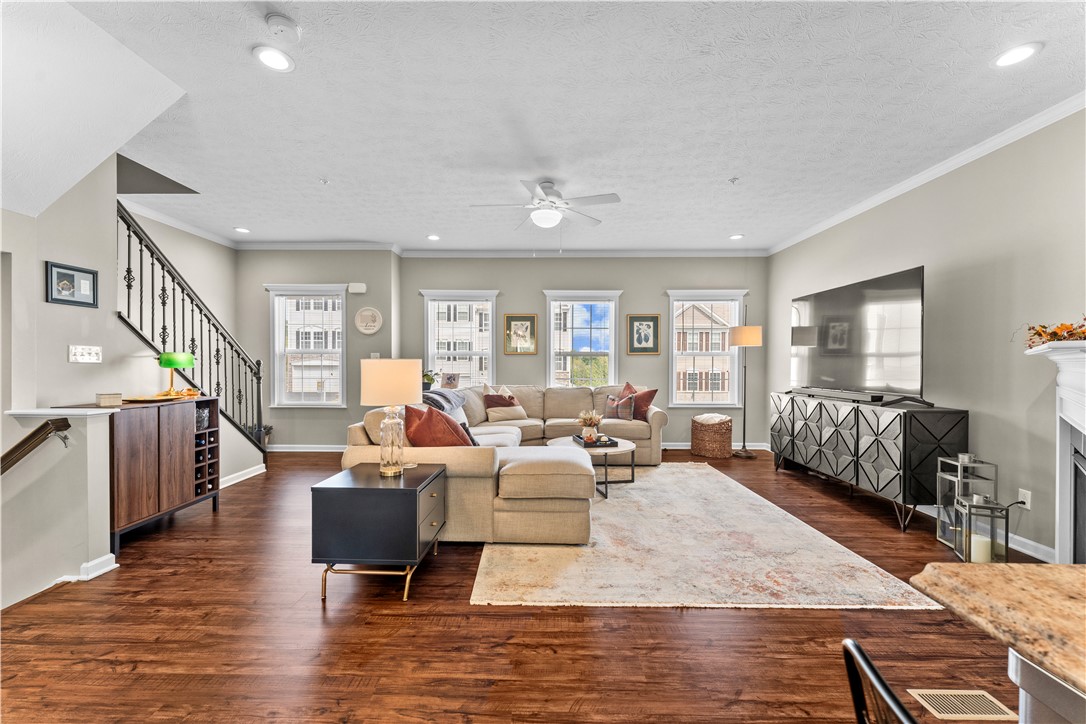 Jackson Twp, Pennsylvania 16037, United States, 3 Bedrooms Bedrooms, ,3 BathroomsBathrooms,Residential,Active,209342