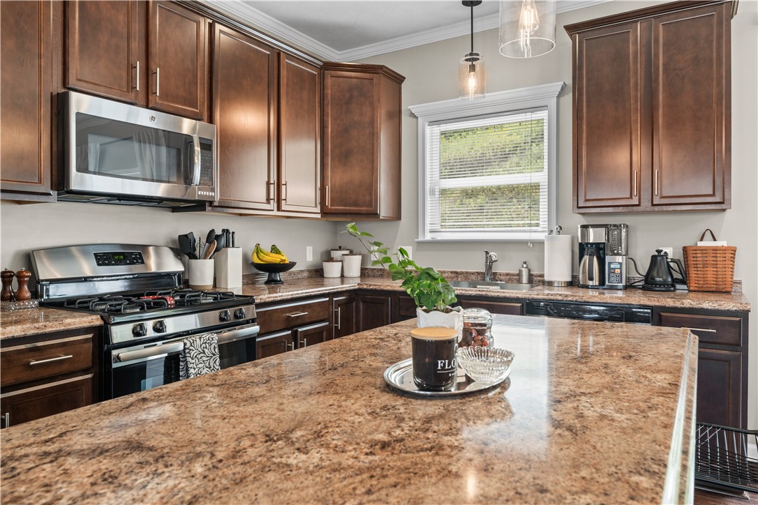 Jackson Twp, Pennsylvania 16037, United States, 3 Bedrooms Bedrooms, ,3 BathroomsBathrooms,Residential,Active,209342