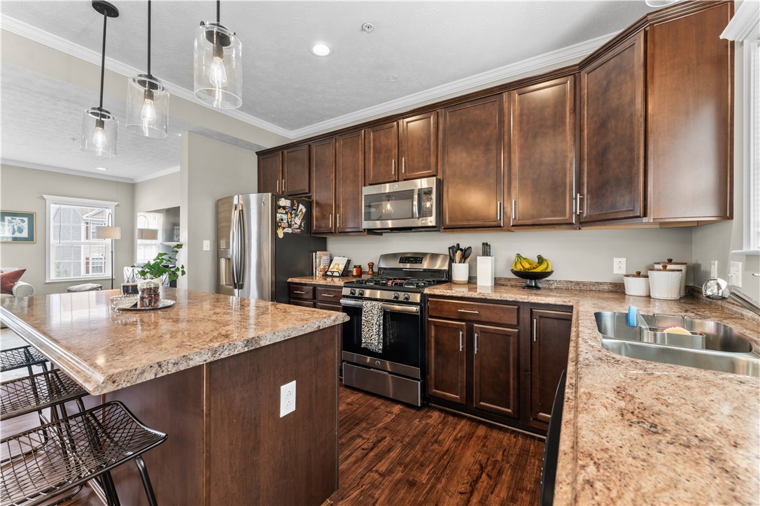 Jackson Twp, Pennsylvania 16037, United States, 3 Bedrooms Bedrooms, ,3 BathroomsBathrooms,Residential,Active,209342