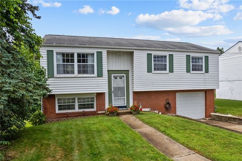 Photo of 7672 Steubenville Pike, Oakdale, PA 15071 (MLS # 1736374)