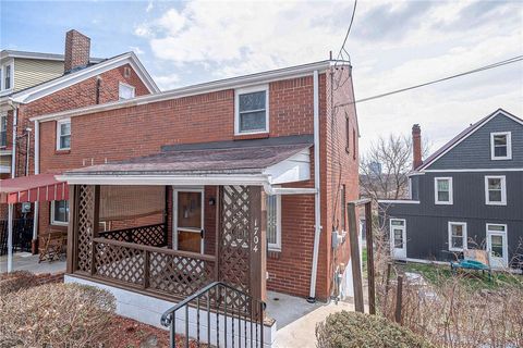 Photo of 1704 Duffield St, Pittsburgh, PA 15206 (MLS # 1745955)