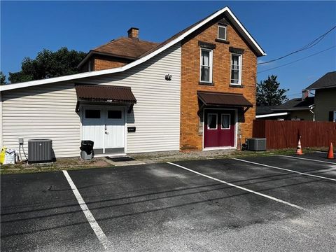 Photo of 509 2nd Ave, Beaver Falls, PA 15010 (MLS # 1745558)