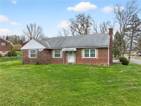 Photo of 100 Craig St, Imperial, PA 15126 (MLS # 1730211)