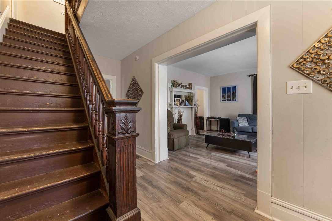 254 - 256 Pennsylvania Avenue