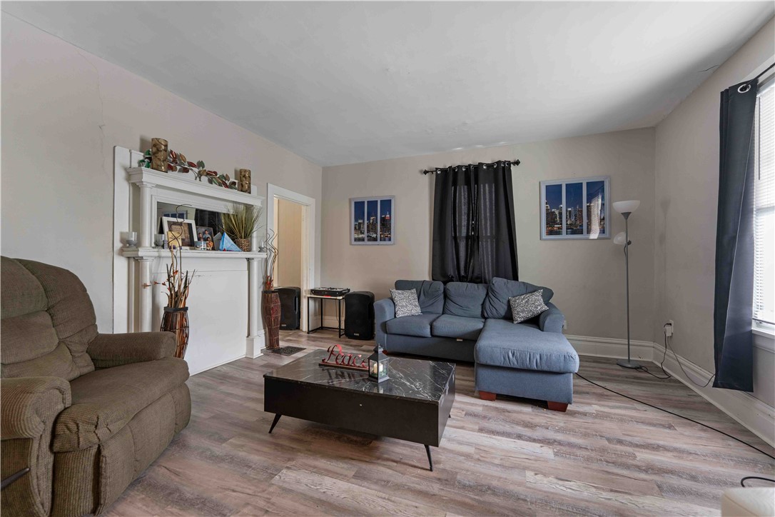 254 - 256 Pennsylvania Avenue