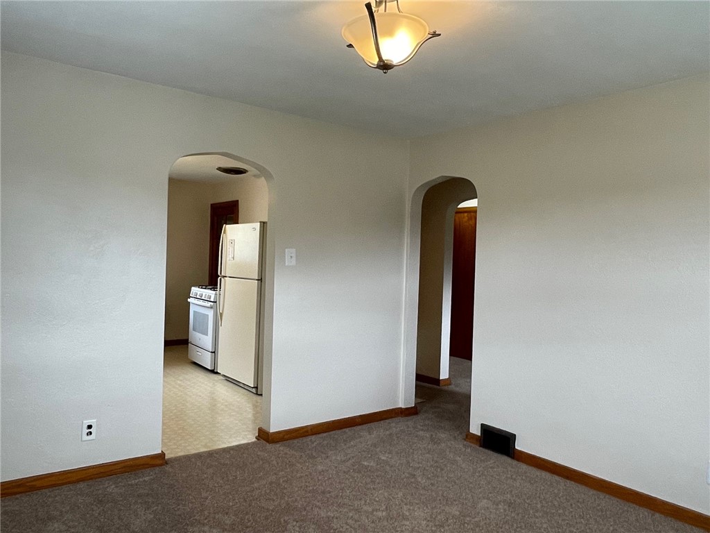 Level Green, Pennsylvania 15085, United States, 3 Bedrooms Bedrooms, ,2 BathroomsBathrooms,Residential,Active,206890