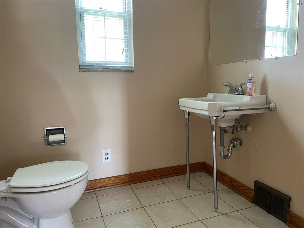 Level Green, Pennsylvania 15085, United States, 3 Bedrooms Bedrooms, ,2 BathroomsBathrooms,Residential,Active,206890