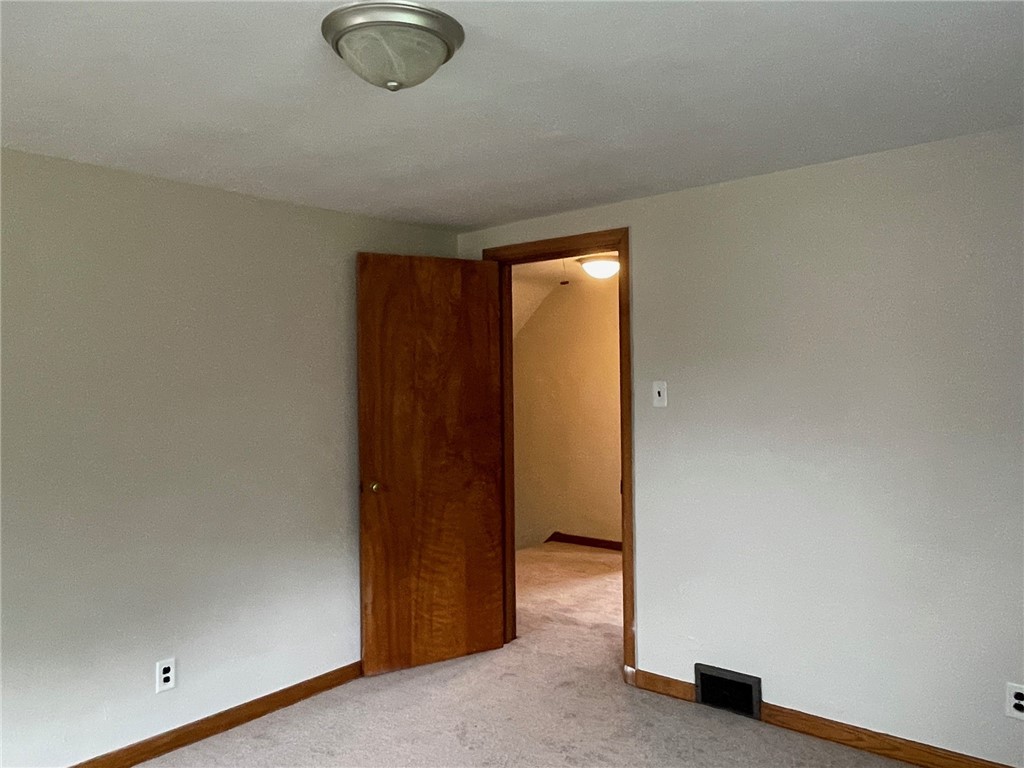 Level Green, Pennsylvania 15085, United States, 3 Bedrooms Bedrooms, ,2 BathroomsBathrooms,Residential,Active,206890