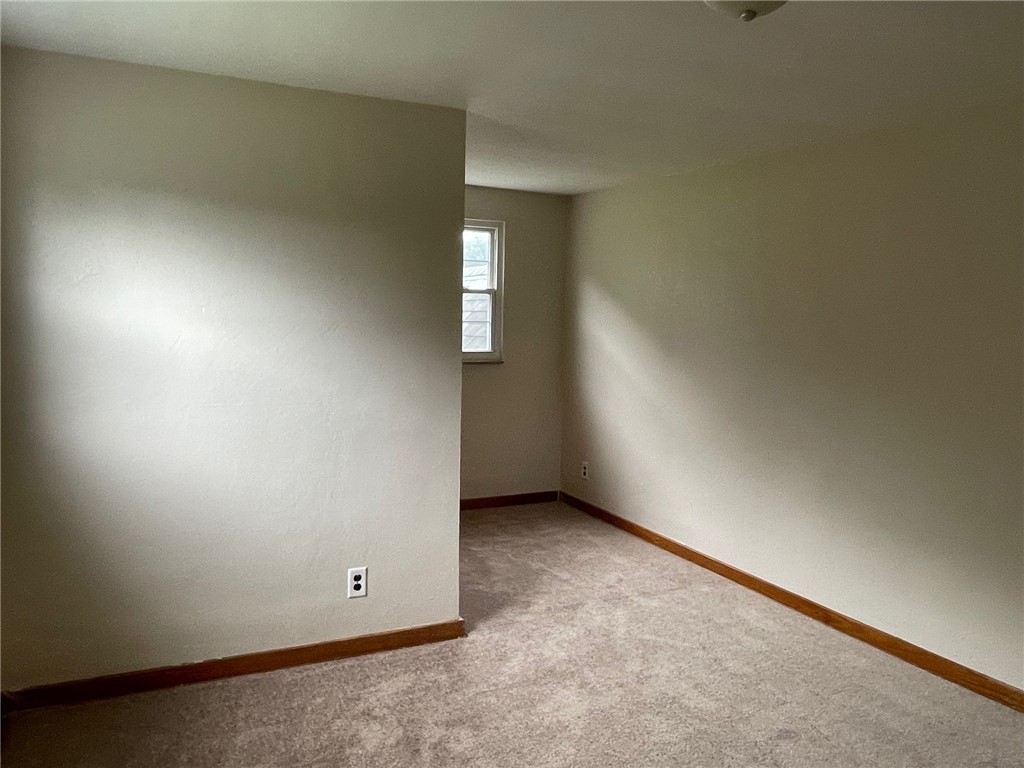 Level Green, Pennsylvania 15085, United States, 3 Bedrooms Bedrooms, ,2 BathroomsBathrooms,Residential,Active,206890