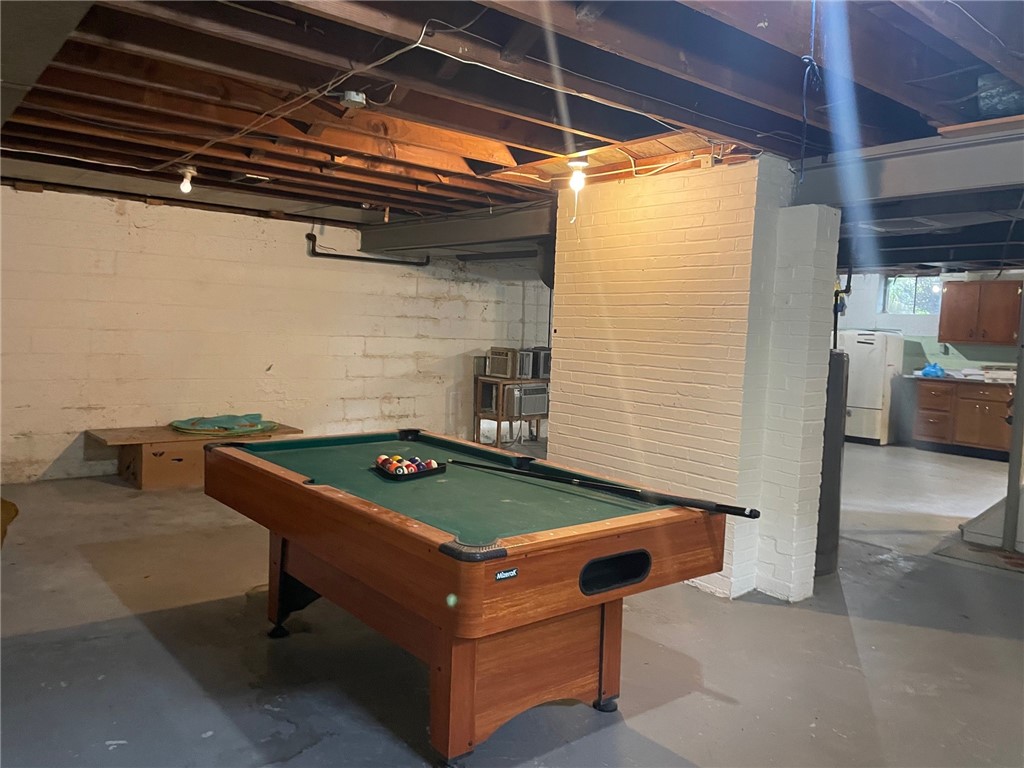 Level Green, Pennsylvania 15085, United States, 3 Bedrooms Bedrooms, ,2 BathroomsBathrooms,Residential,Active,206890