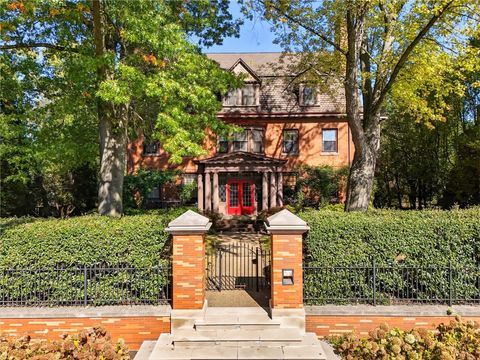 5427 FORBES Squirrel Hill PA 15217