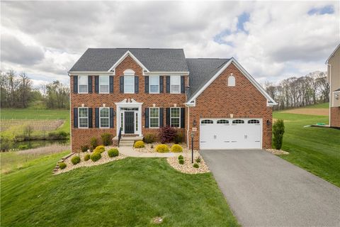 Photo of 505 Cortland Dr, Finleyville, PA 15332 (MLS # 1749400)