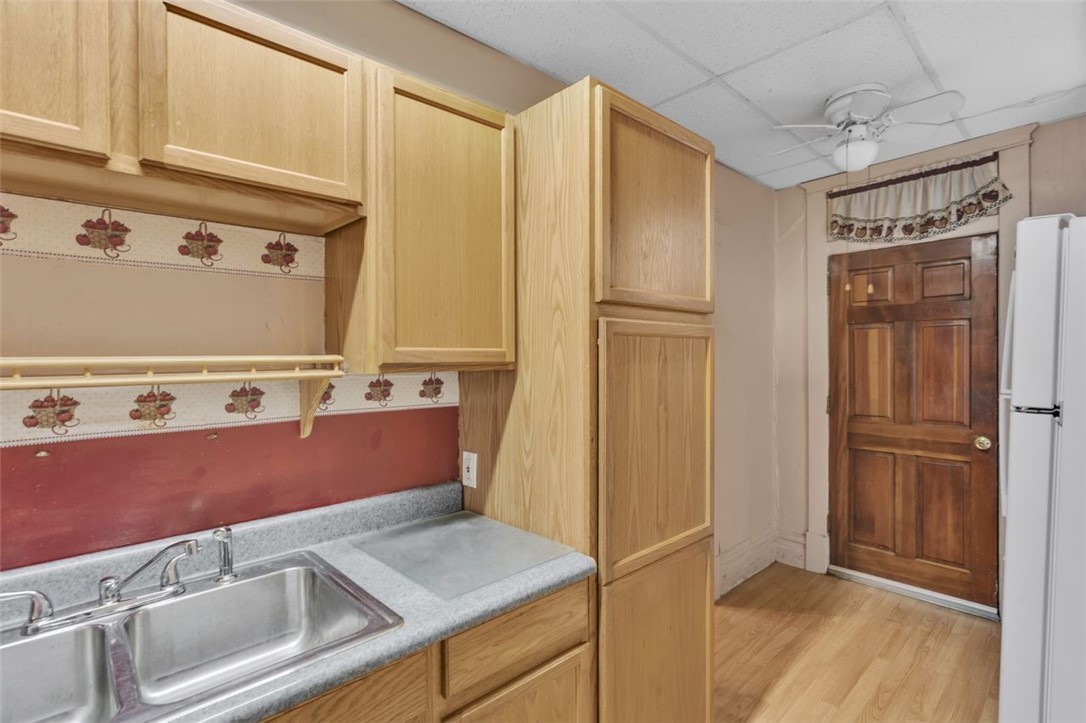 422 N 3rd St St, Jeannette, Pennsylvania image 12