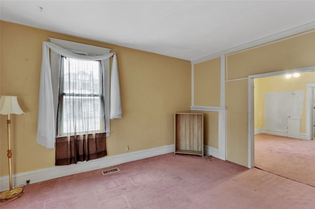 422 N 3rd St St, Jeannette, Pennsylvania image 4