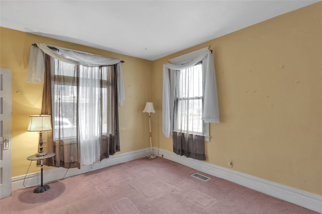 422 N 3rd St St, Jeannette, Pennsylvania image 6