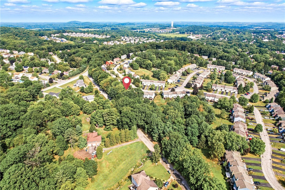 Cranberry Twp, Pennsylvania 16066, United States, 2 Bedrooms Bedrooms, ,2 BathroomsBathrooms,Residential,Pending,194937