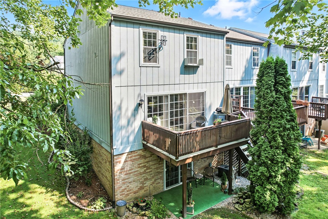 Cranberry Twp, Pennsylvania 16066, United States, 2 Bedrooms Bedrooms, ,2 BathroomsBathrooms,Residential,Pending,194937