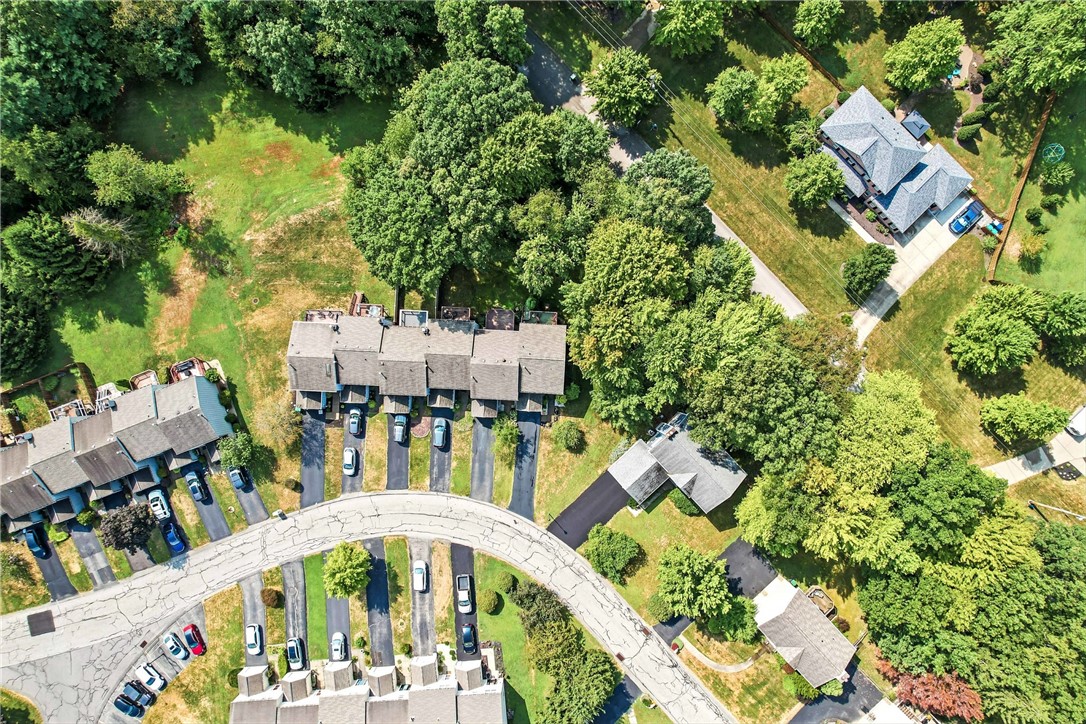 Cranberry Twp, Pennsylvania 16066, United States, 2 Bedrooms Bedrooms, ,2 BathroomsBathrooms,Residential,Pending,194937