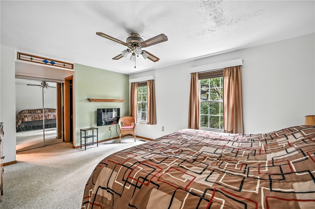 Cranberry Twp, Pennsylvania 16066, United States, 2 Bedrooms Bedrooms, ,2 BathroomsBathrooms,Residential,Pending,194937