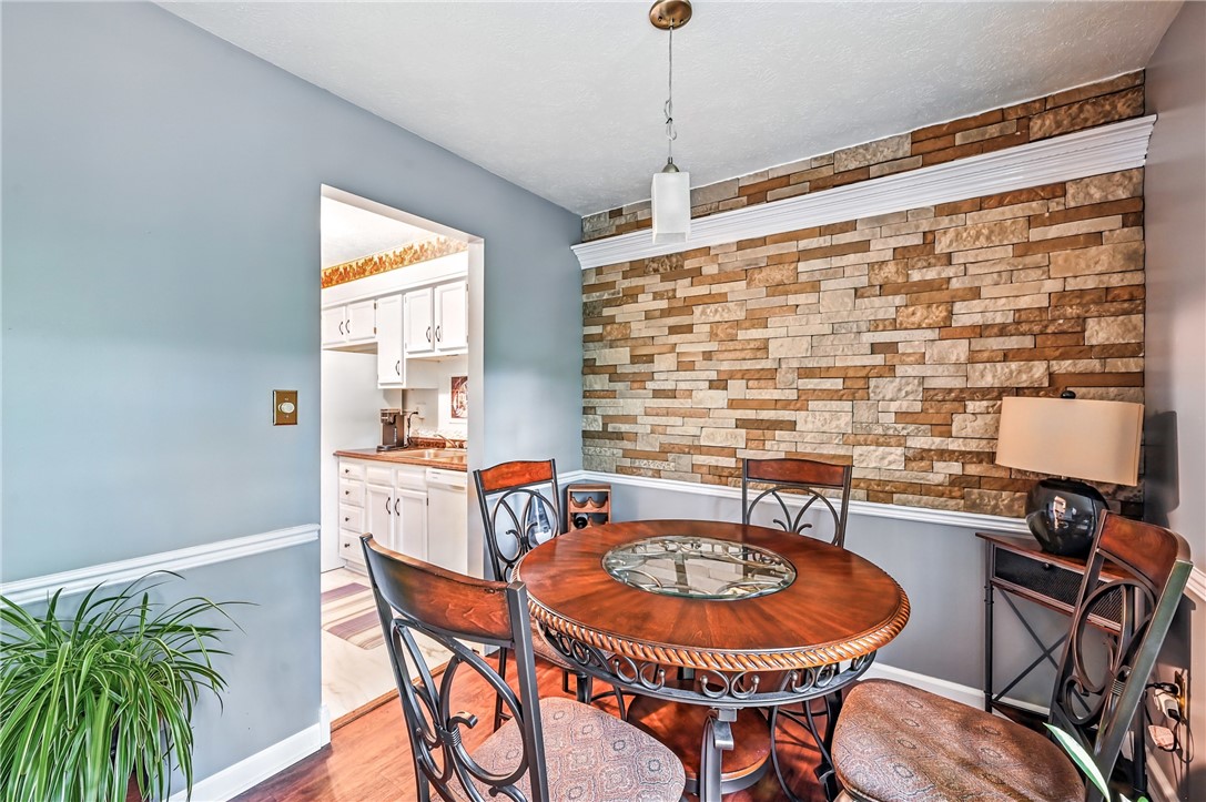 Cranberry Twp, Pennsylvania 16066, United States, 2 Bedrooms Bedrooms, ,2 BathroomsBathrooms,Residential,Pending,194937