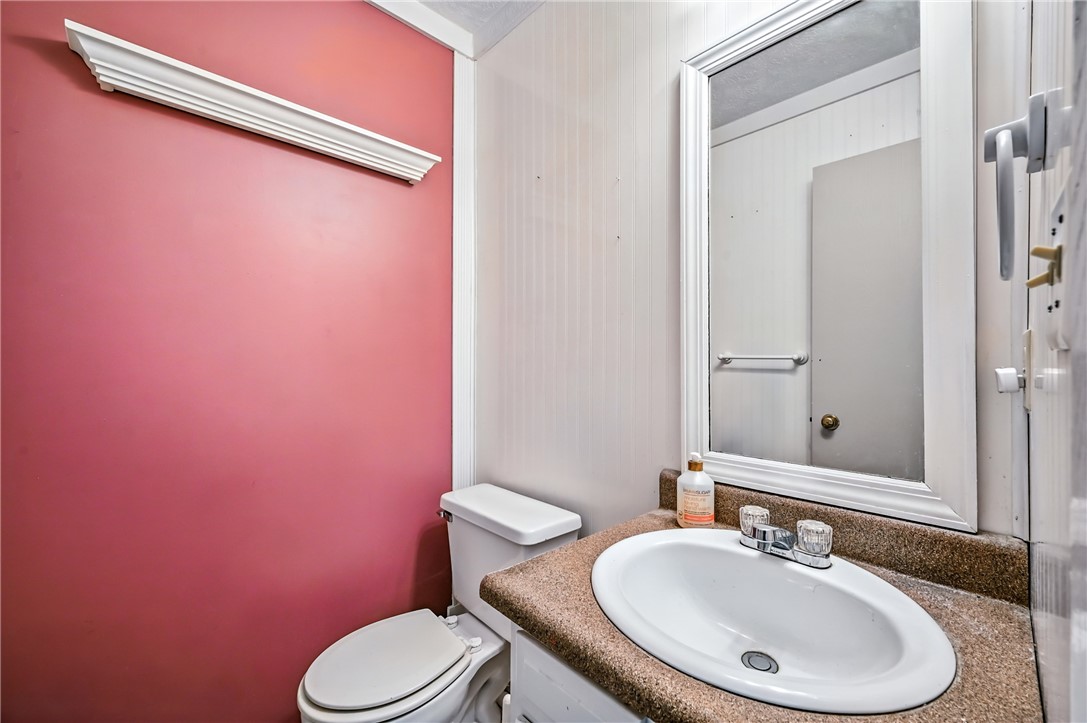 Cranberry Twp, Pennsylvania 16066, United States, 2 Bedrooms Bedrooms, ,2 BathroomsBathrooms,Residential,Pending,194937