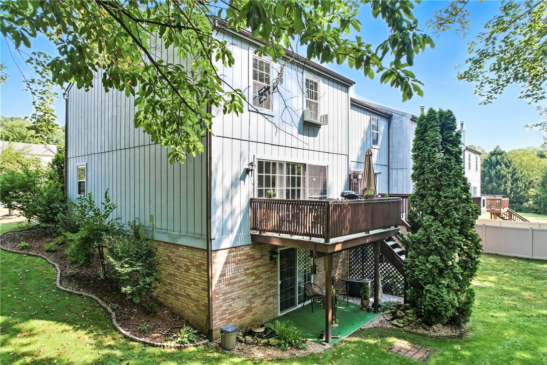 Cranberry Twp, Pennsylvania 16066, United States, 2 Bedrooms Bedrooms, ,2 BathroomsBathrooms,Residential,Pending,194937