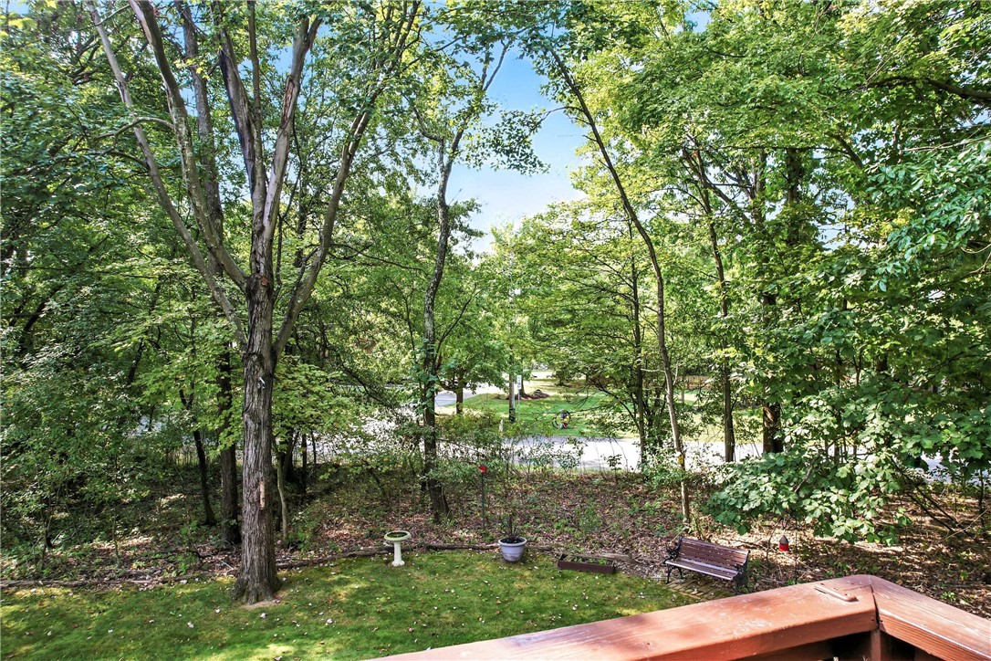 Cranberry Twp, Pennsylvania 16066, United States, 2 Bedrooms Bedrooms, ,2 BathroomsBathrooms,Residential,Pending,194937