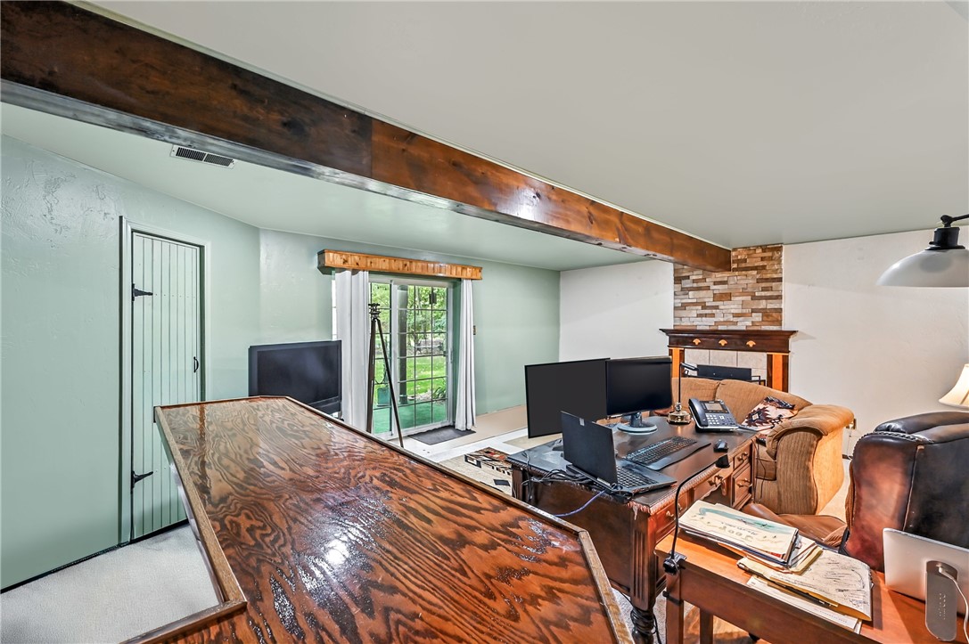 Cranberry Twp, Pennsylvania 16066, United States, 2 Bedrooms Bedrooms, ,2 BathroomsBathrooms,Residential,Pending,194937