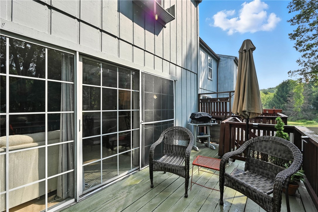 Cranberry Twp, Pennsylvania 16066, United States, 2 Bedrooms Bedrooms, ,2 BathroomsBathrooms,Residential,Pending,194937