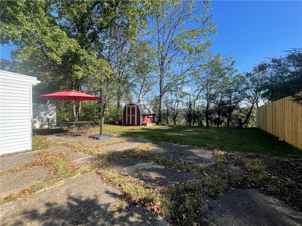 Ross Twp, Pennsylvania 15237, United States, 3 Bedrooms Bedrooms, ,2 BathroomsBathrooms,Residential,Active,225316