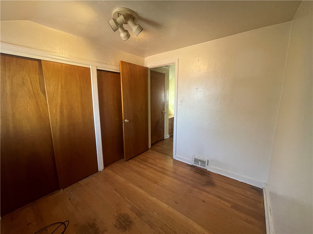 Ross Twp, Pennsylvania 15237, United States, 3 Bedrooms Bedrooms, ,2 BathroomsBathrooms,Residential,Active,225316