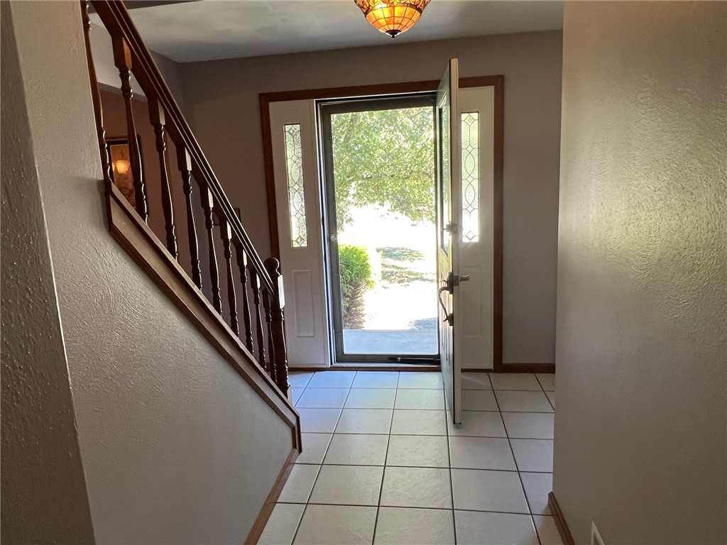 Plum Boro, Pennsylvania 15239, United States, 3 Bedrooms Bedrooms, ,3 BathroomsBathrooms,Residential,Pending,205225