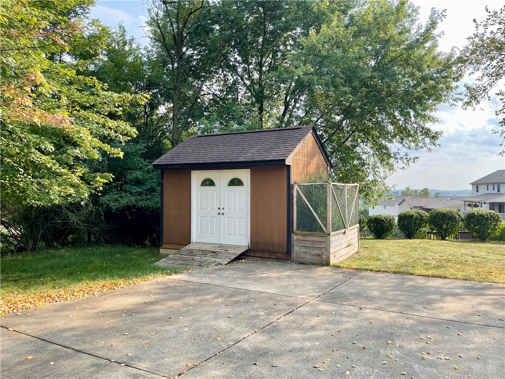 Plum Boro, Pennsylvania 15239, United States, 3 Bedrooms Bedrooms, ,3 BathroomsBathrooms,Residential,Pending,205225