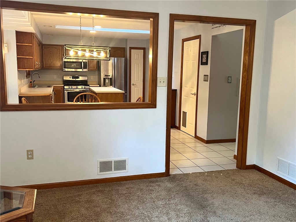 Plum Boro, Pennsylvania 15239, United States, 3 Bedrooms Bedrooms, ,3 BathroomsBathrooms,Residential,Pending,205225