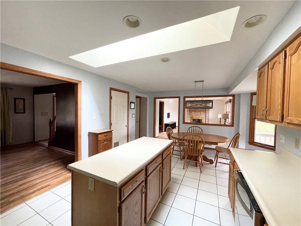 Plum Boro, Pennsylvania 15239, United States, 3 Bedrooms Bedrooms, ,3 BathroomsBathrooms,Residential,Pending,205225