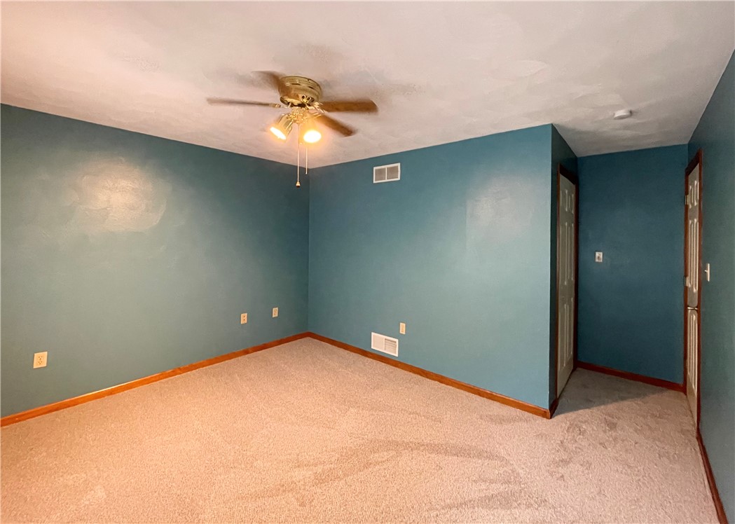 Plum Boro, Pennsylvania 15239, United States, 3 Bedrooms Bedrooms, ,3 BathroomsBathrooms,Residential,Pending,205225