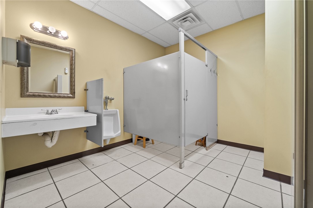 Robinson Twp - Nwa, Pennsylvania 15205, United States, ,Residential,Active,3413