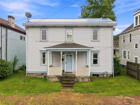 Photo for 1026 Washington Ave