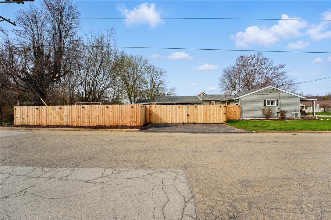 856 Spencer Ave Ave, Sharon, Pennsylvania image 14