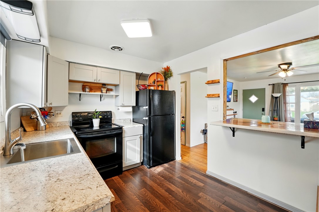 856 Spencer Ave Ave, Sharon, Pennsylvania image 5